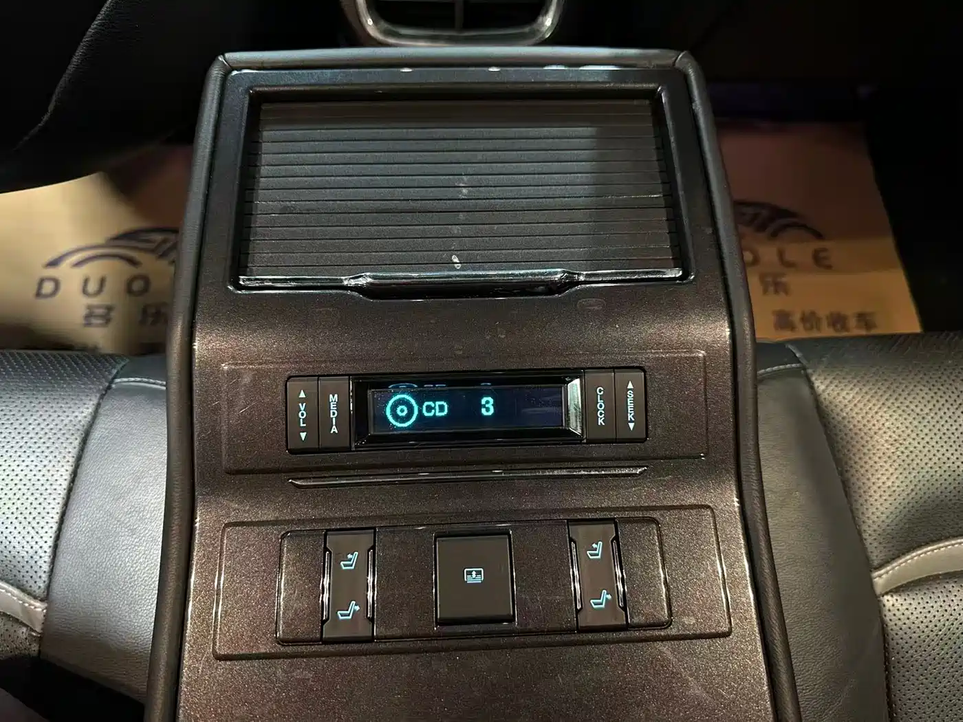 FORD TAURUS