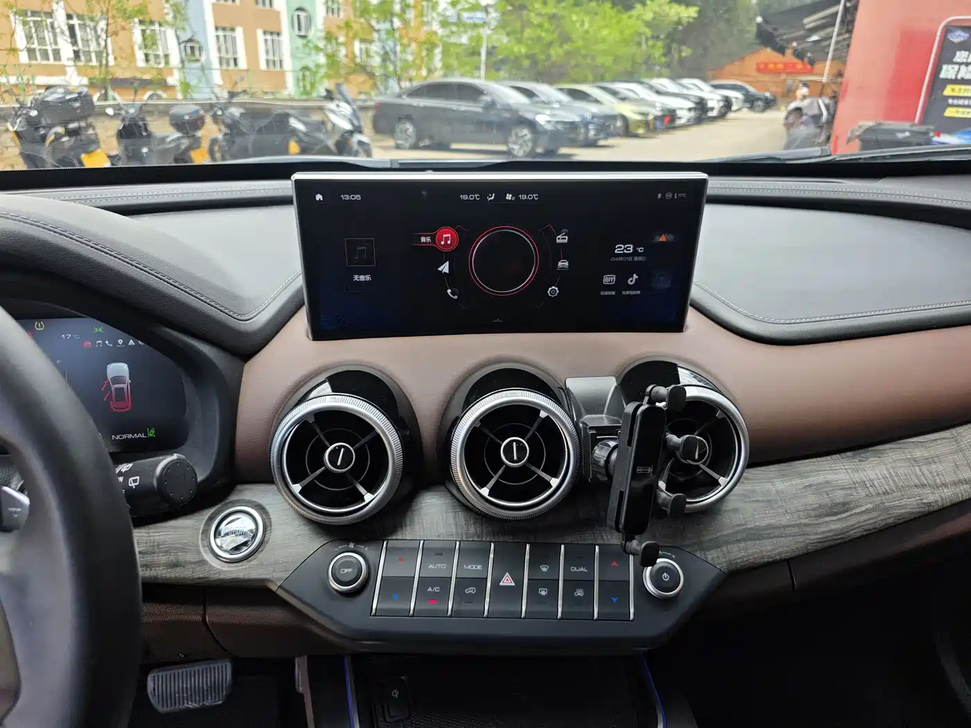 WEI PAI WEI BRAND VV7