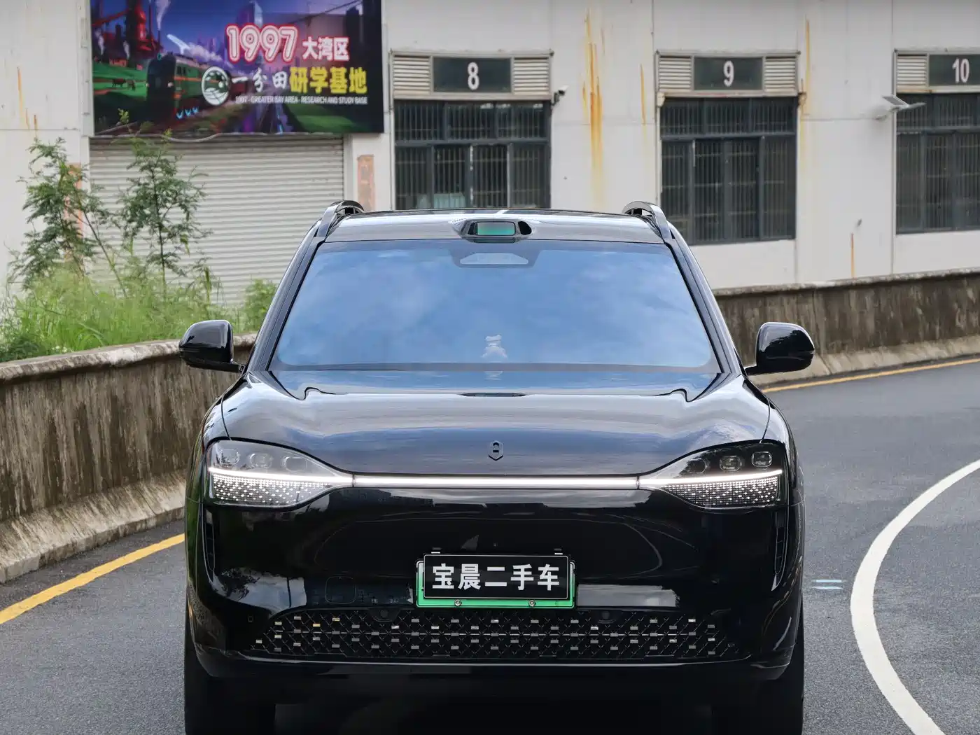 AITO Wenjie AITO M9 2025 Extended Range Ultra 52kWh 6-Seater фото 2