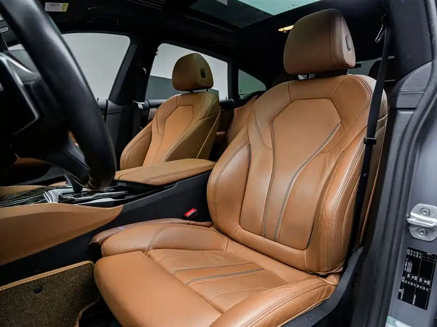 BMW 6 Series GT 2020 630i M Sport Package фото 10