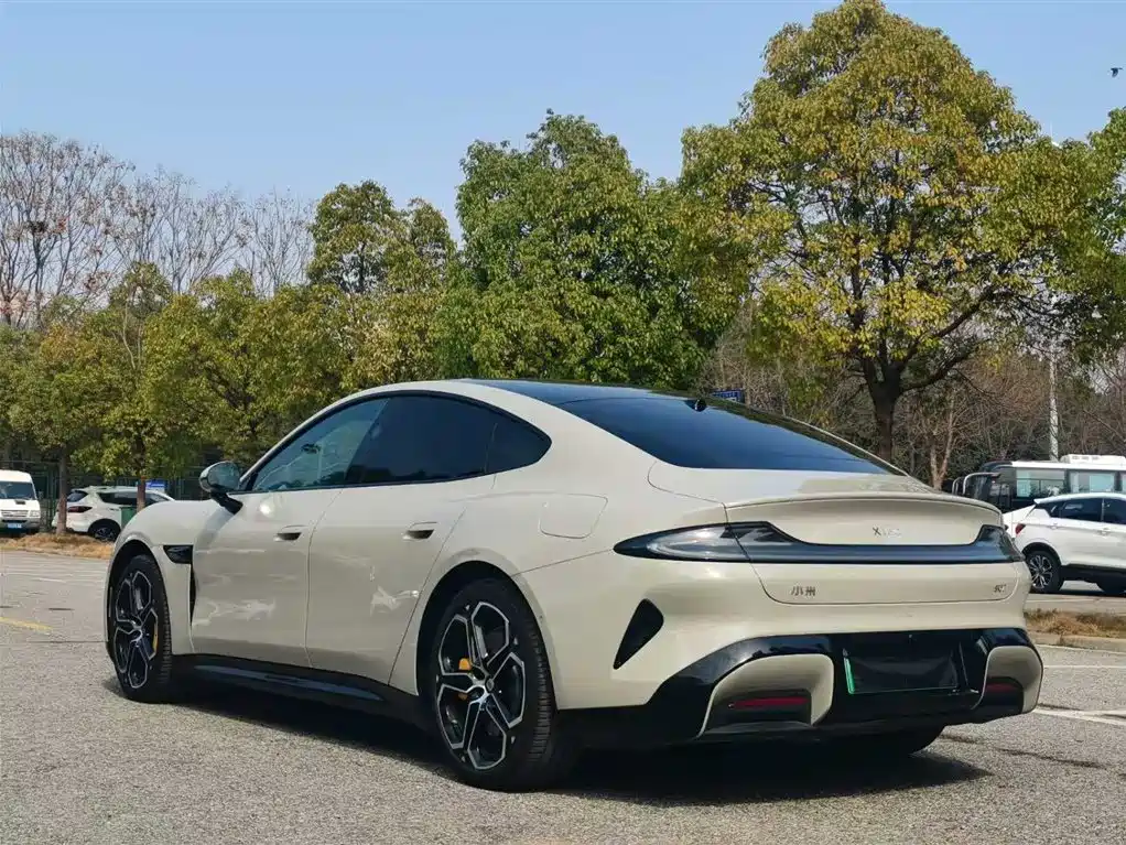 XIAOMI CAR XIAOMI SU7