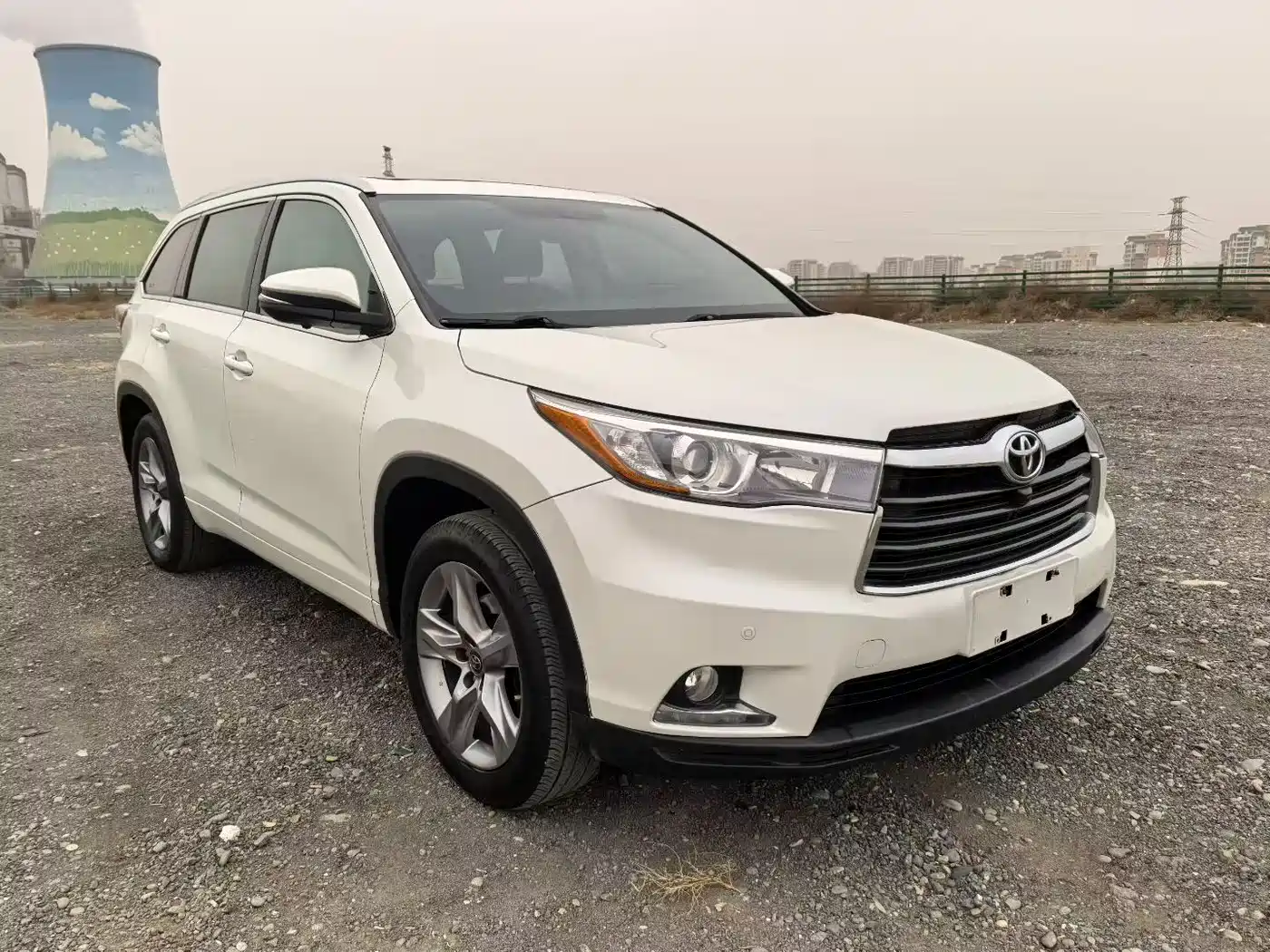 TOYOTA HIGHLANDER