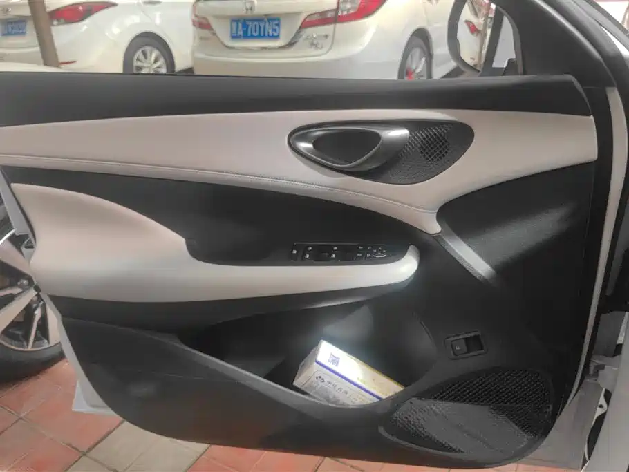 BYD Hai Bao 05 DM-i 2025 DM-i Smart Drive Edition 55KM Luxury фото 7