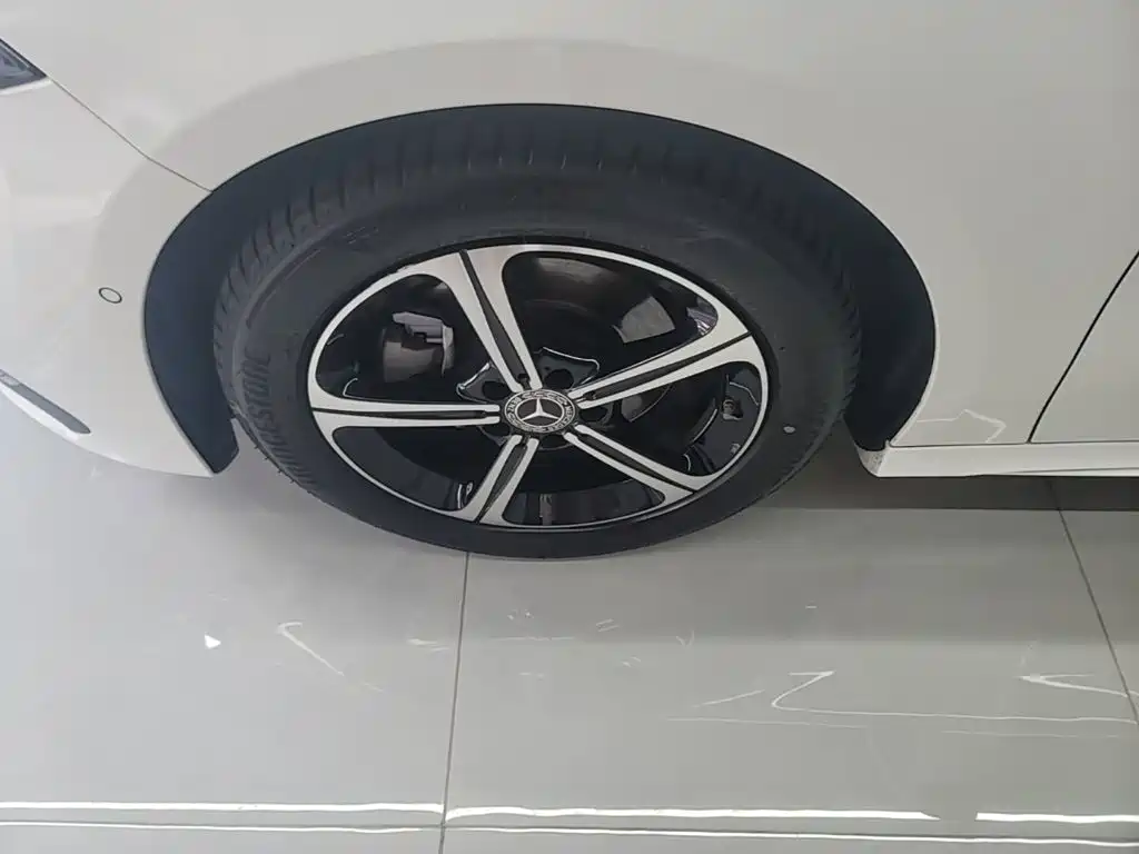 Фото 23 - Mercedes-Benz A-Class