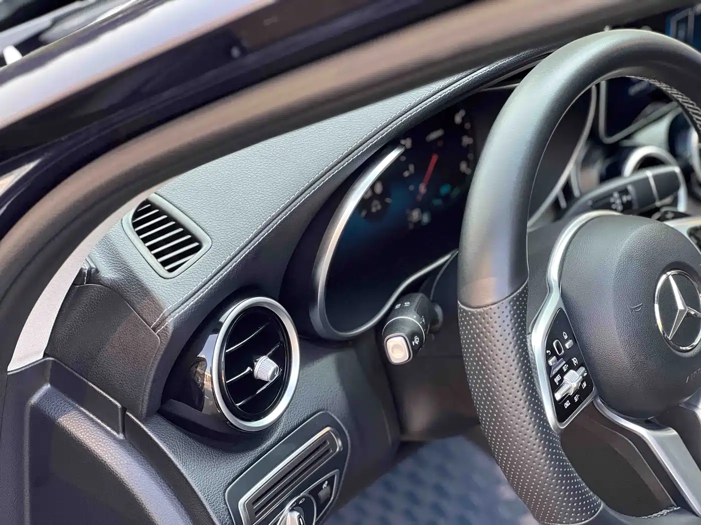 Mercedes-Benz C-Class 2019 Facelift C 260 L Sport фото 13