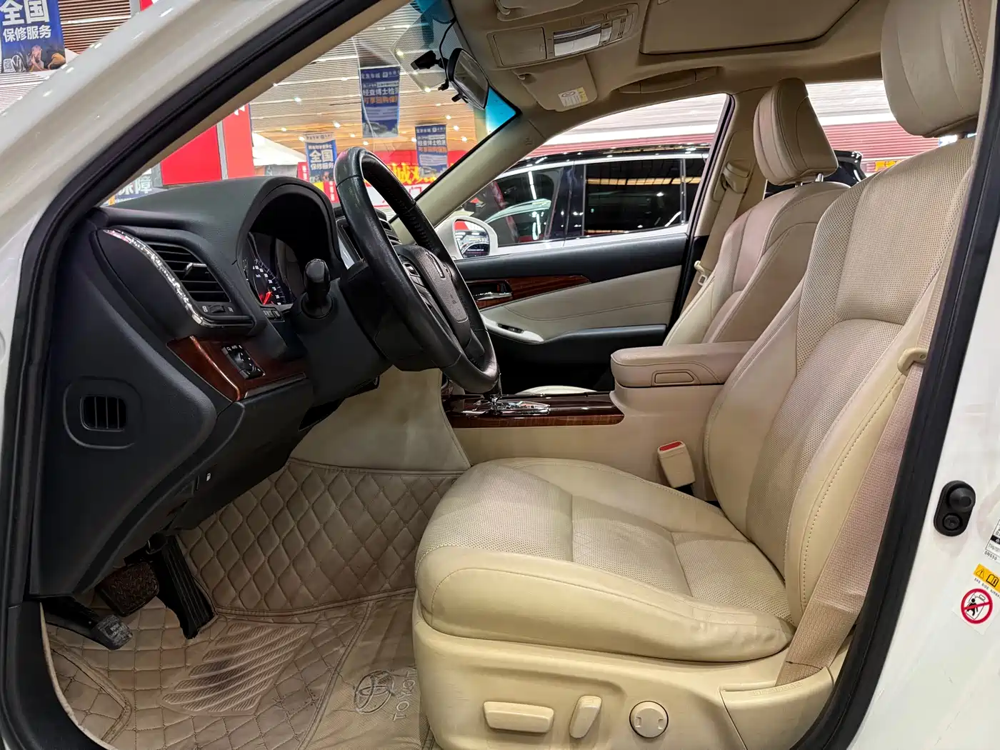 Toyota Crown 2015 2.0T Fashion фото 13