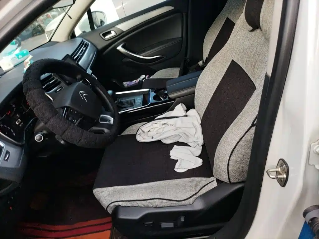 Фото 8 - Citroën C5