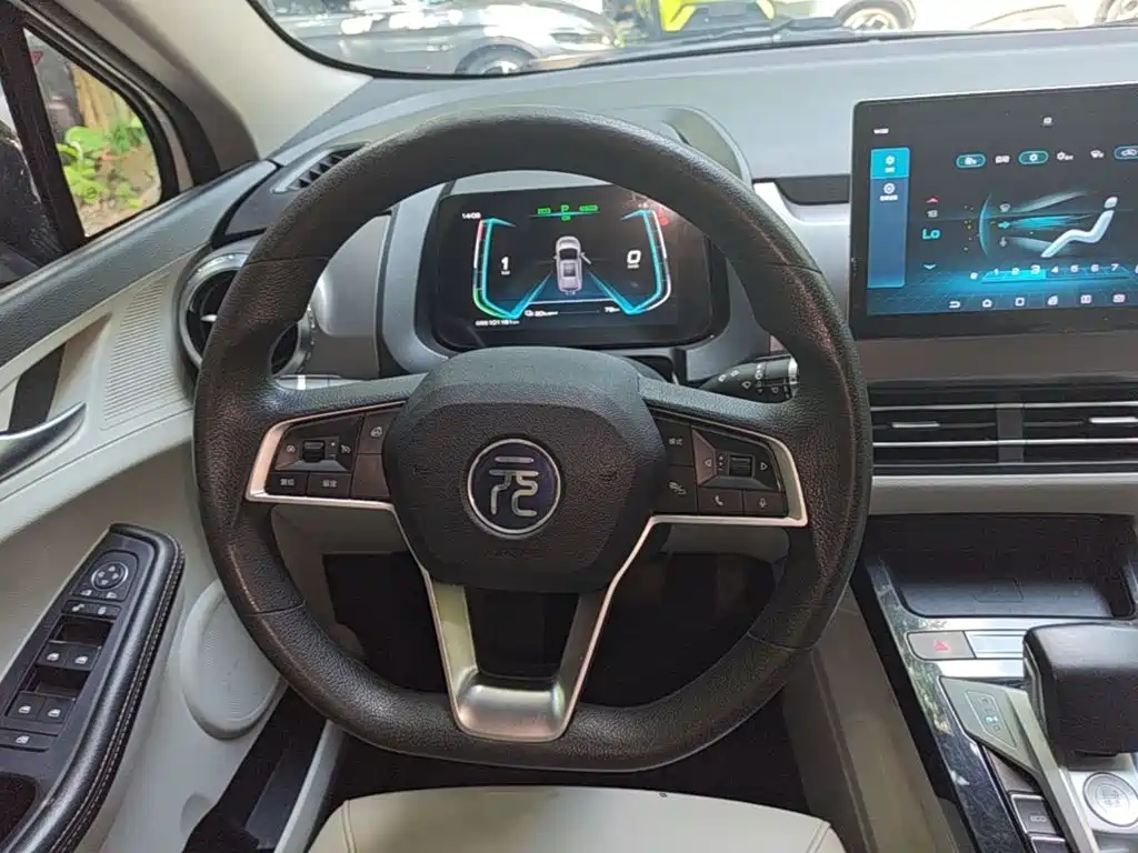 BYD Yuan Pro 2022 2021 401KM Luxury Model