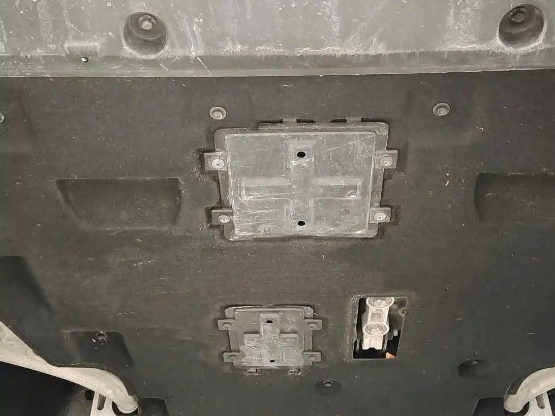 Hongqi H5 2023 2.0T Auto Smart Connect Flag Comfort фото 21