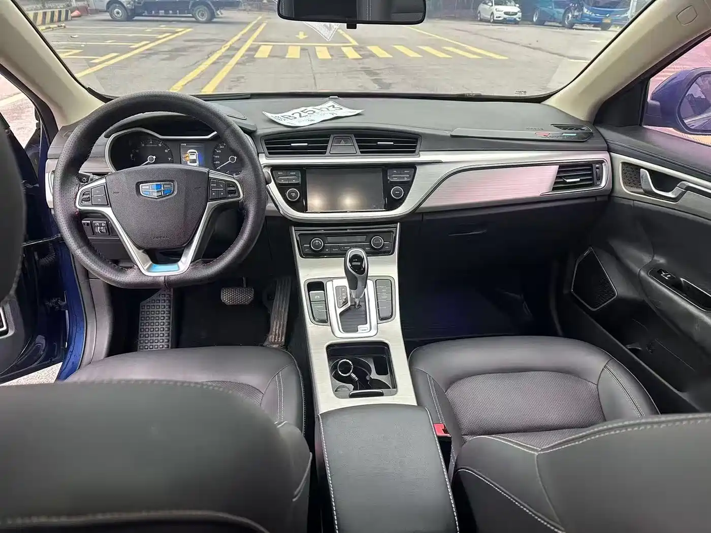 Фото 6 - Geely Emgrand GL