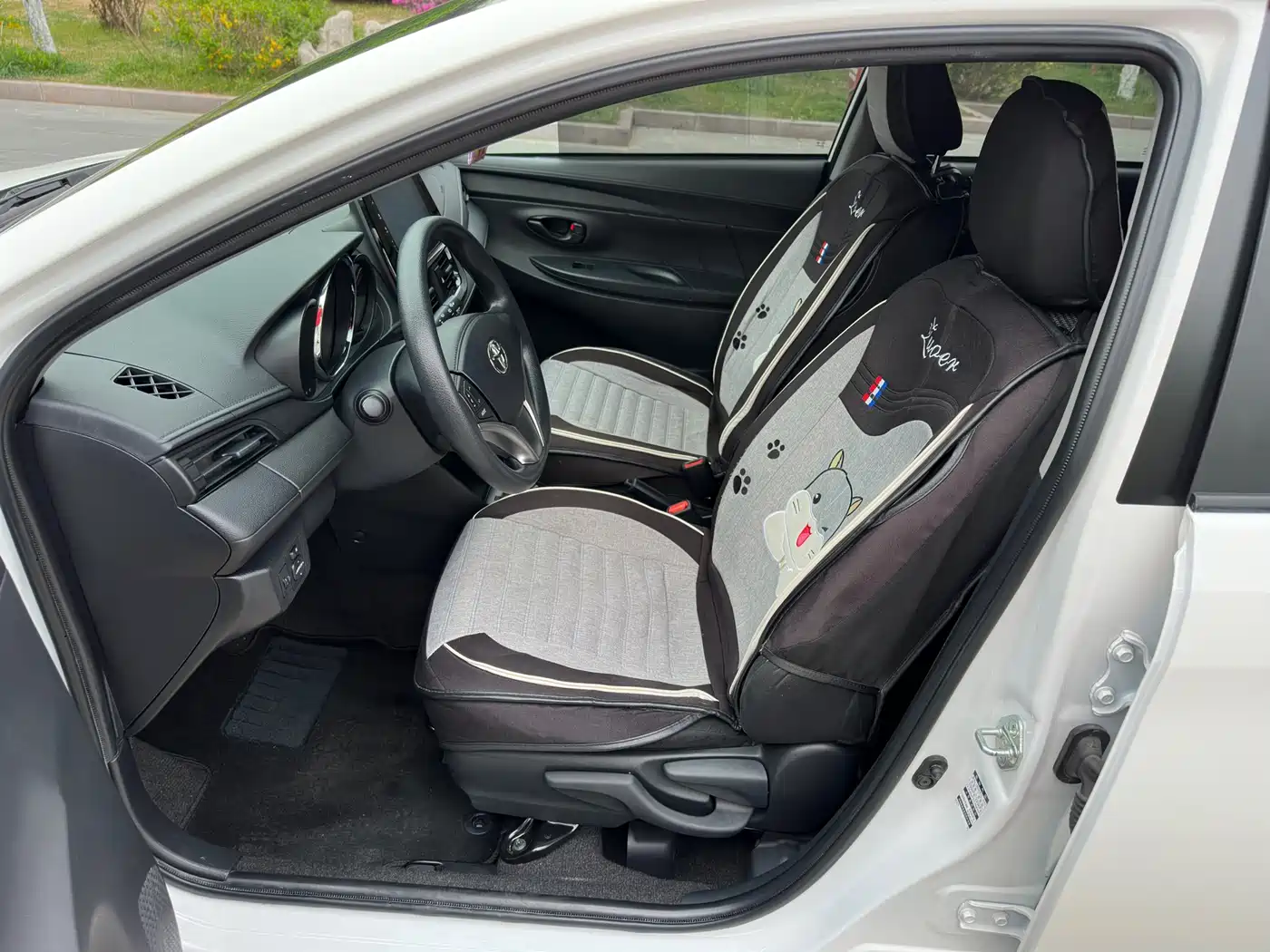 Toyota Vios FS 2021 1.5L CVT Fengchi Edition фото 10