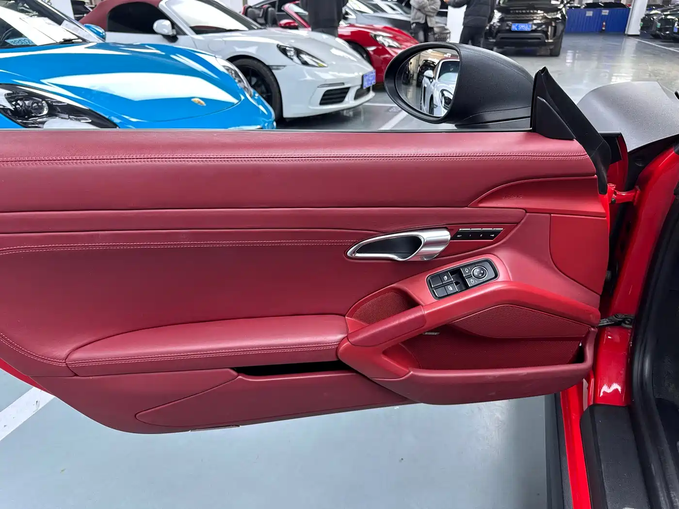 Porsche 718 2018 Boxster 2.0T фото 6