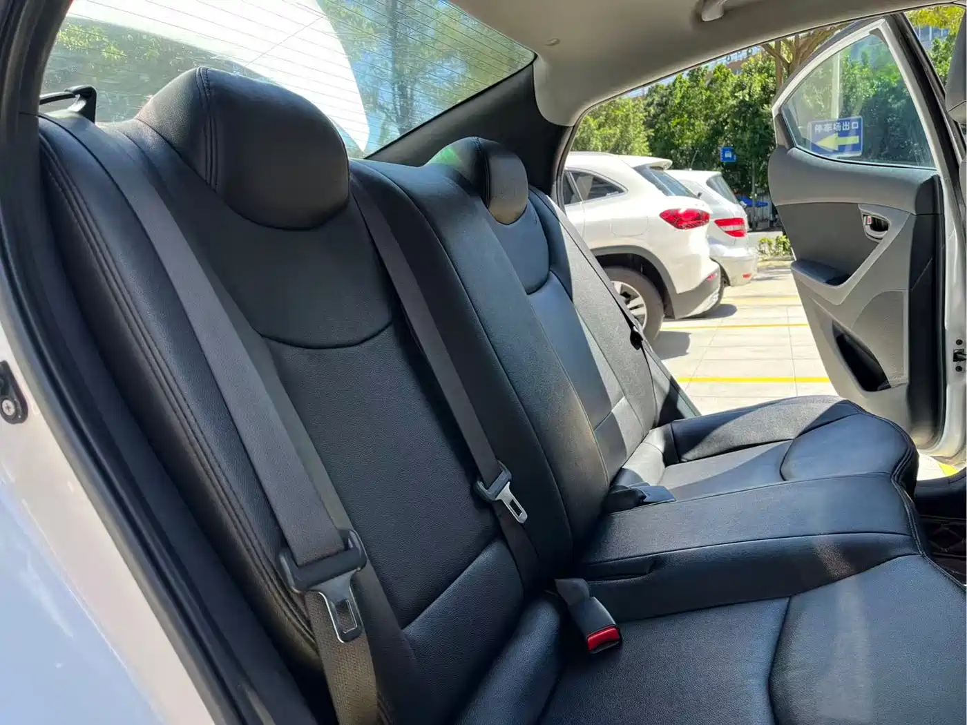 Hyundai Langdong 2016 1.6L Automatic Smart Edition фото 22