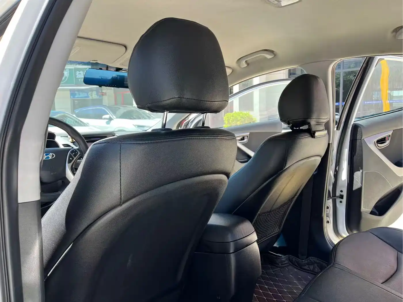 Hyundai Langdong 2016 1.6L Automatic Smart Edition фото 15