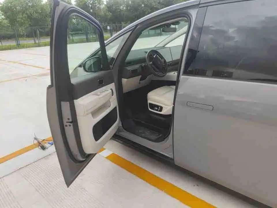 Li Auto MEGA 2024 2024 Ultra