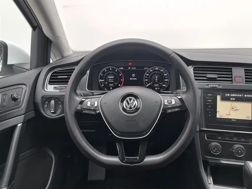 Volkswagen Golf 2020 Beloved Edition 280TSI DSG Luxury фото 11