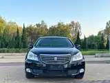 Photo 2 - Toyota Crown
