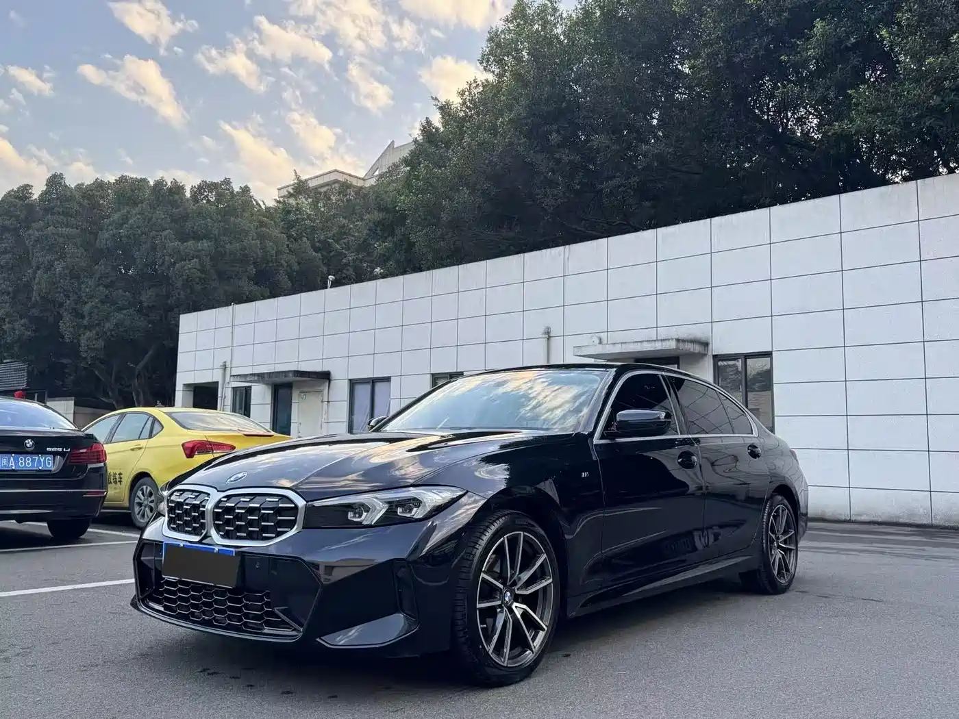 BMW 3 Series 2024 325Li M Sport Package фото 2