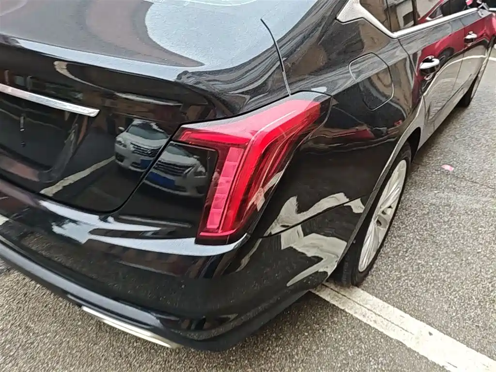 CADILLAC CT5