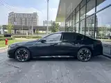 Фото 3 - BMW i5 M60