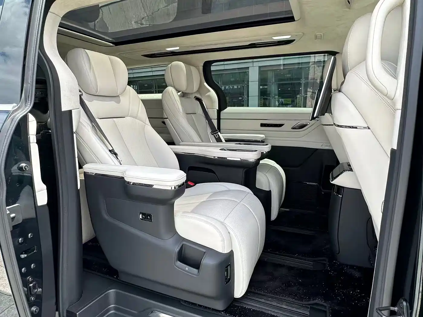 GEELY GALAXY WING TRUE L380