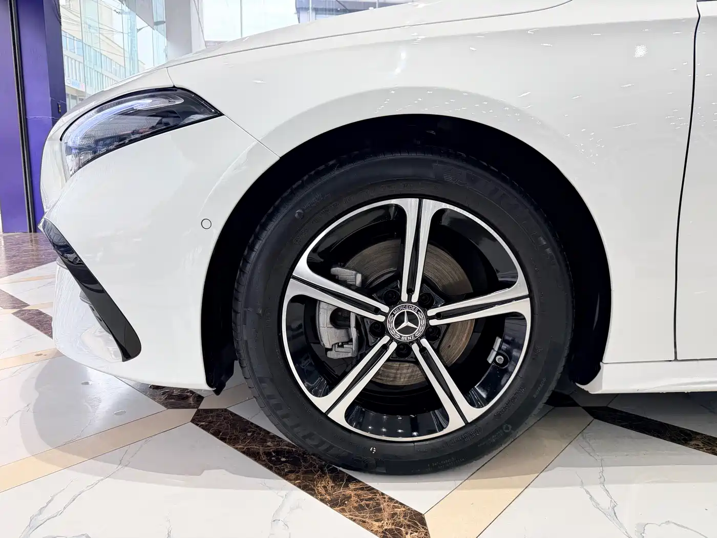 Mercedes-Benz A-Class 2023 A 200 L Fashion фото 21