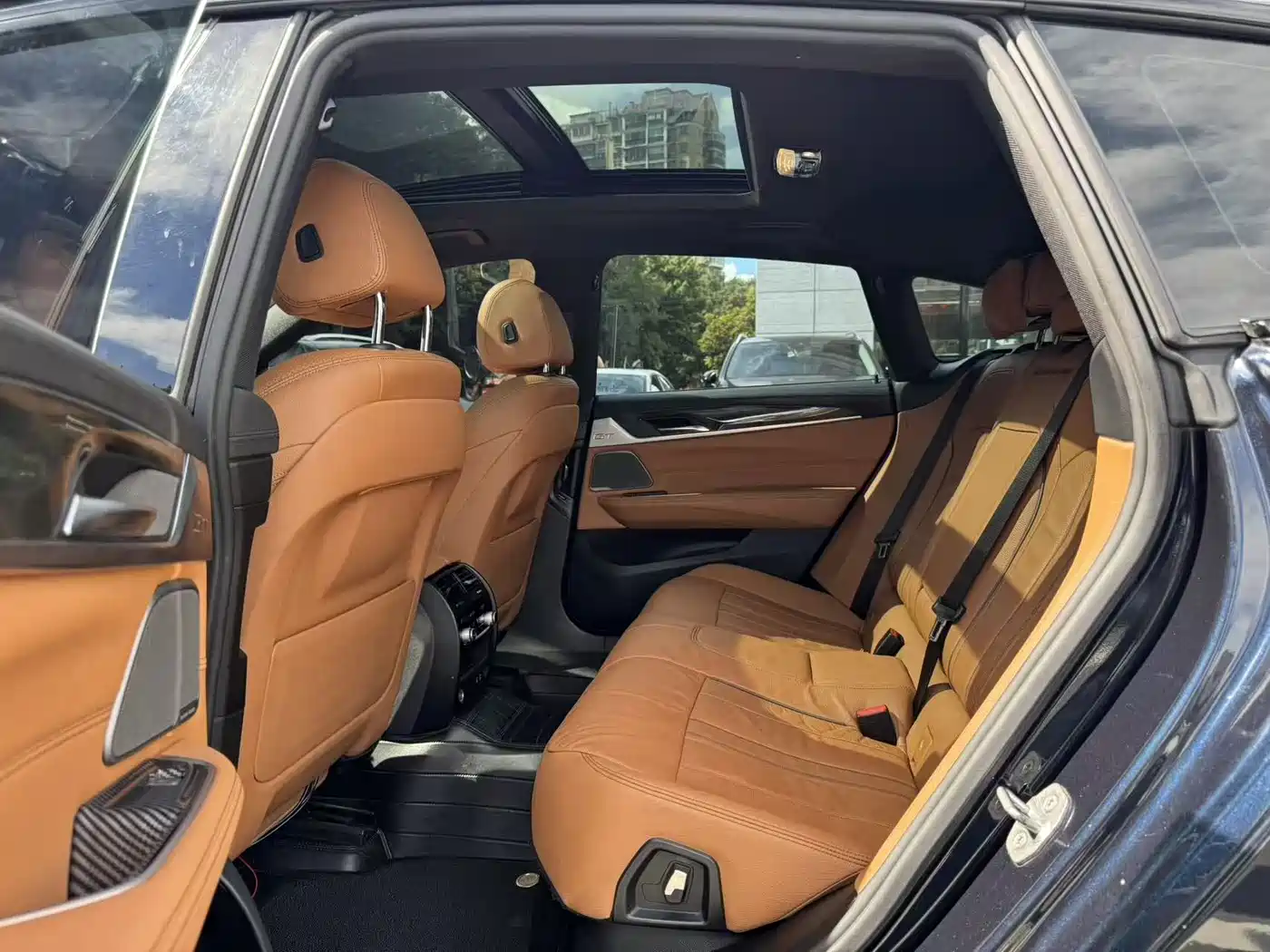 BMW 6 Series GT 2018 630i Luxury Design Package фото 7