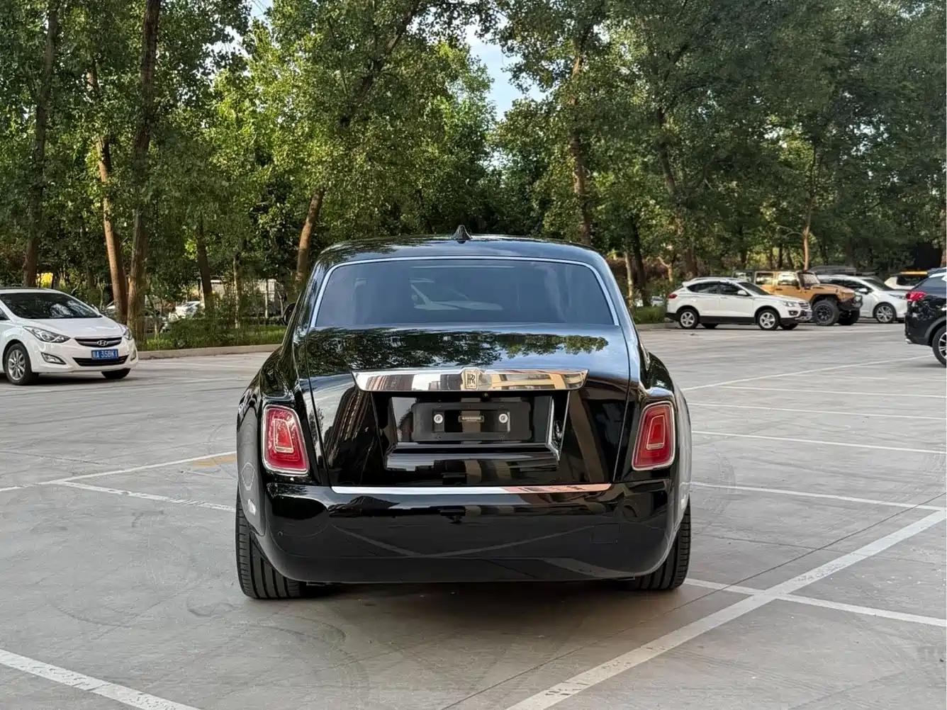 Фото 3 - Rolls-Royce Phantom