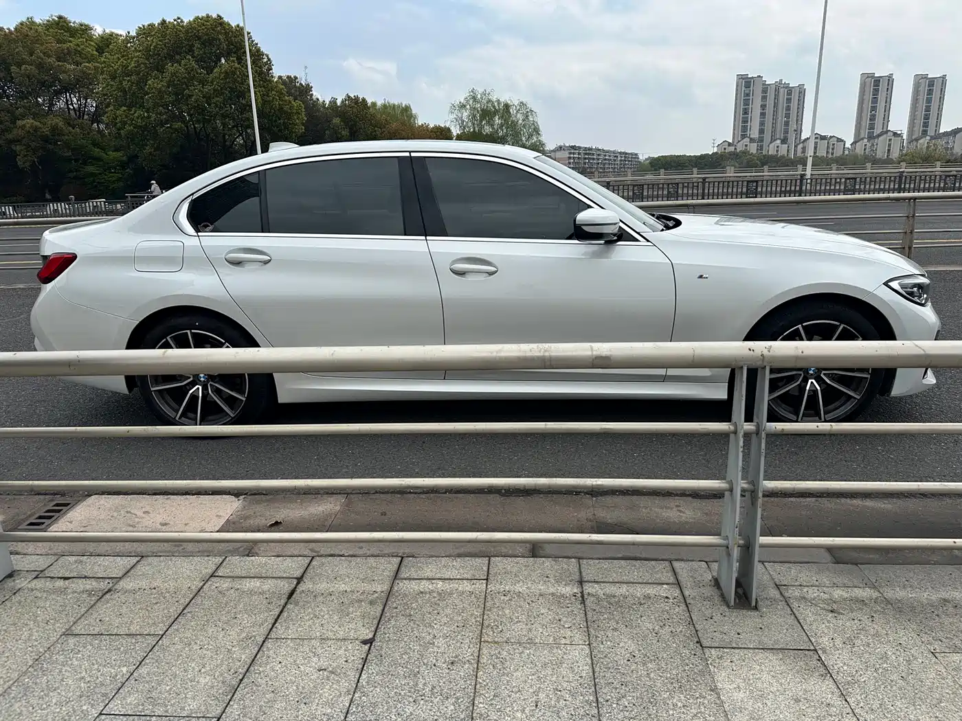 BMW 3 Series 2021 320Li M Sport Package фото 12