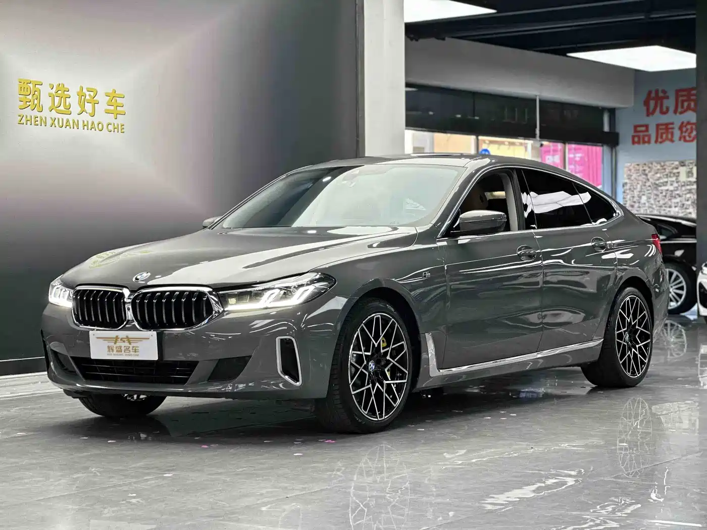 BMW 6 Series GT 2021 630i Luxury Design Package