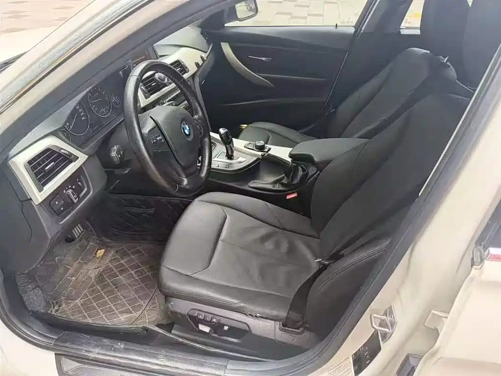 BMW 3 Series 2015 320Li Fashion фото 5