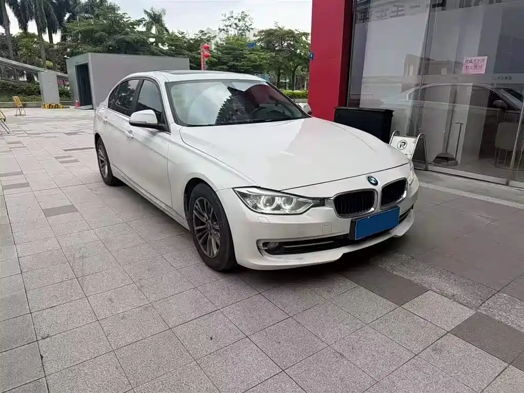 BMW 3 Series 2015 320Li Fashion фото 3