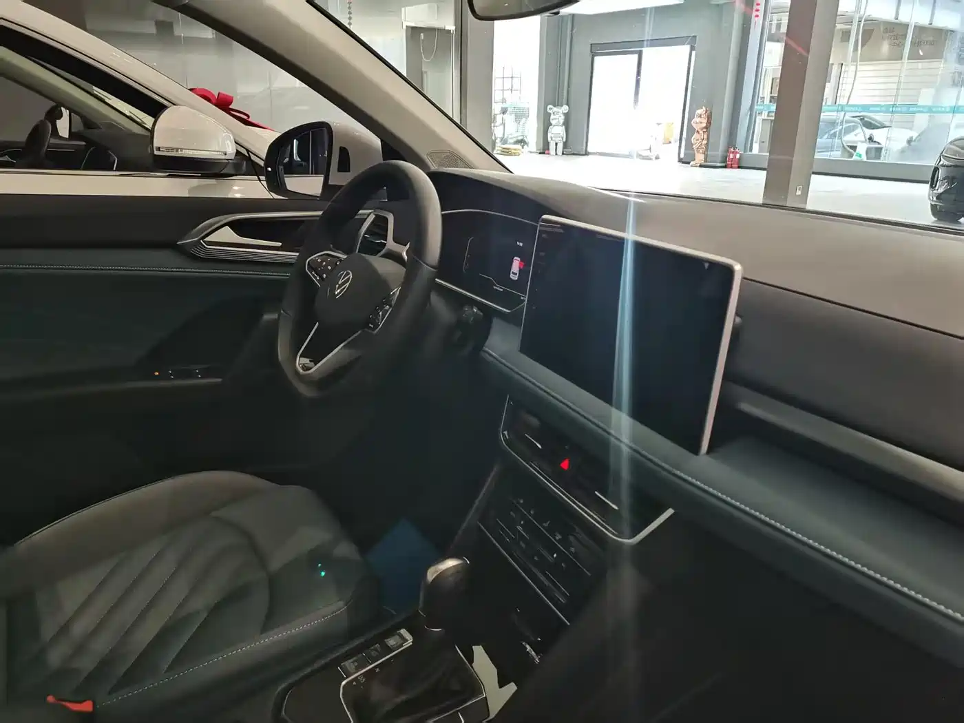 Volkswagen Tharu 2023 300TSI 2WD Full Moon Edition фото 5