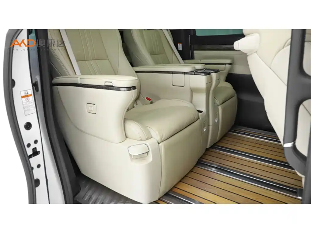 Toyota Vellfire 2021 Crown Hybrid 2.5L HV Supreme Edition фото 8