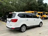 Фото 9 - Baojun 730