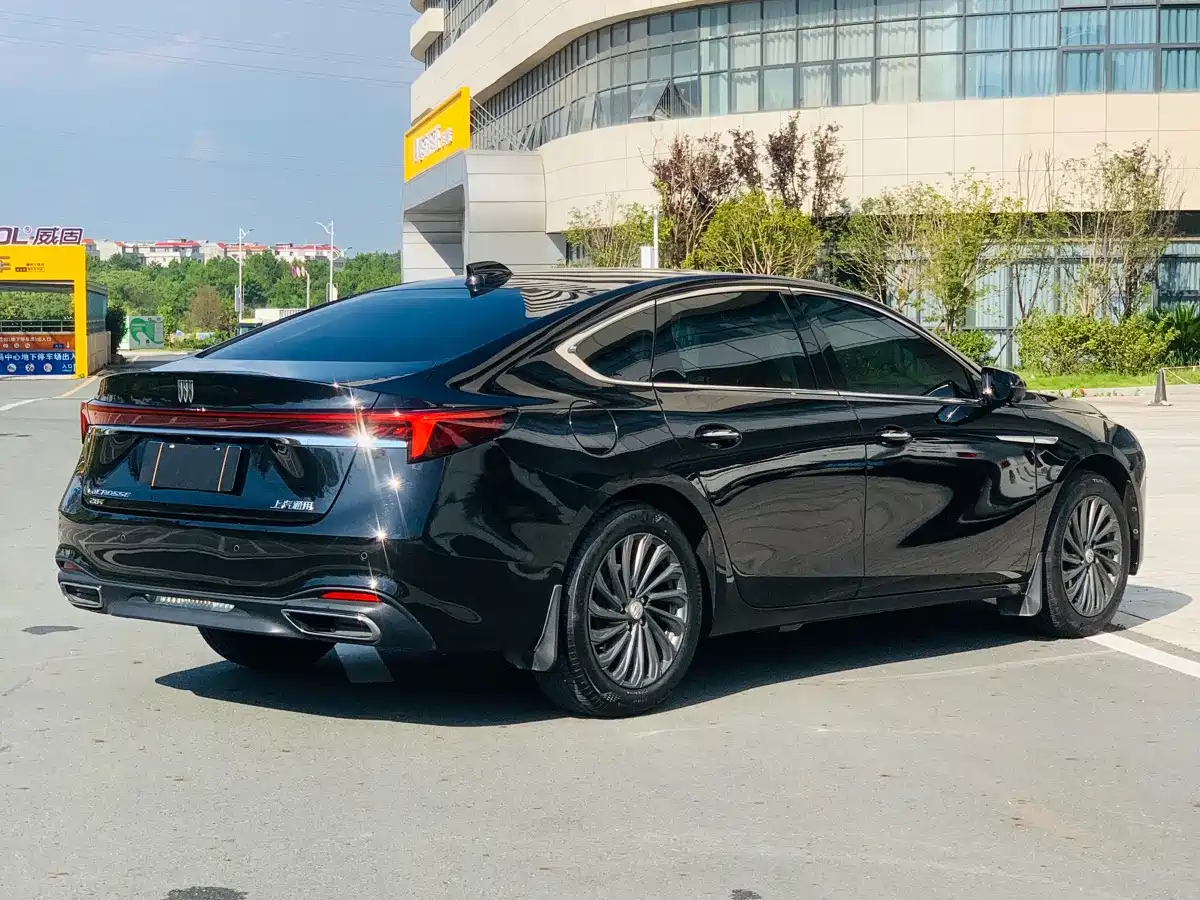 Buick LaCrosse 2025 2025 Model 28T Platinum Edition