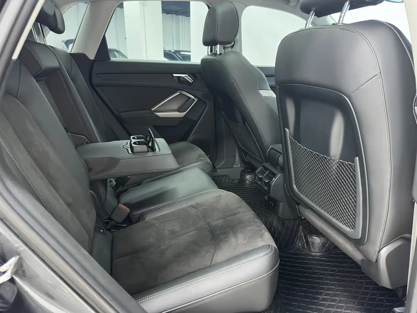 Audi Q3 2022 35 TFSI Fashion Dynamic фото 12