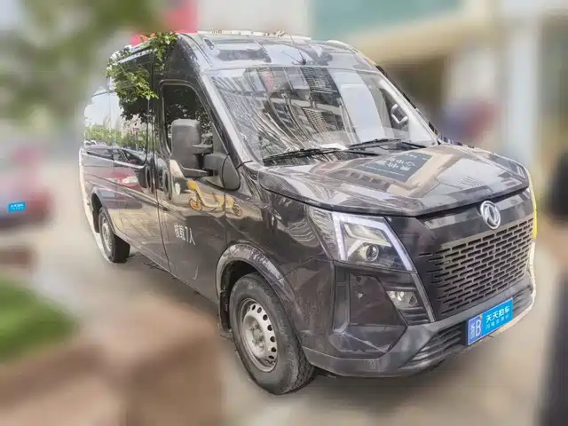 Dongfeng Yufeng Yufeng 2023 V9+ 2.0T Automatic FWD Multi-purpose Medium Wheelbase Medium Roof 7/8/9 Seater — фото 3