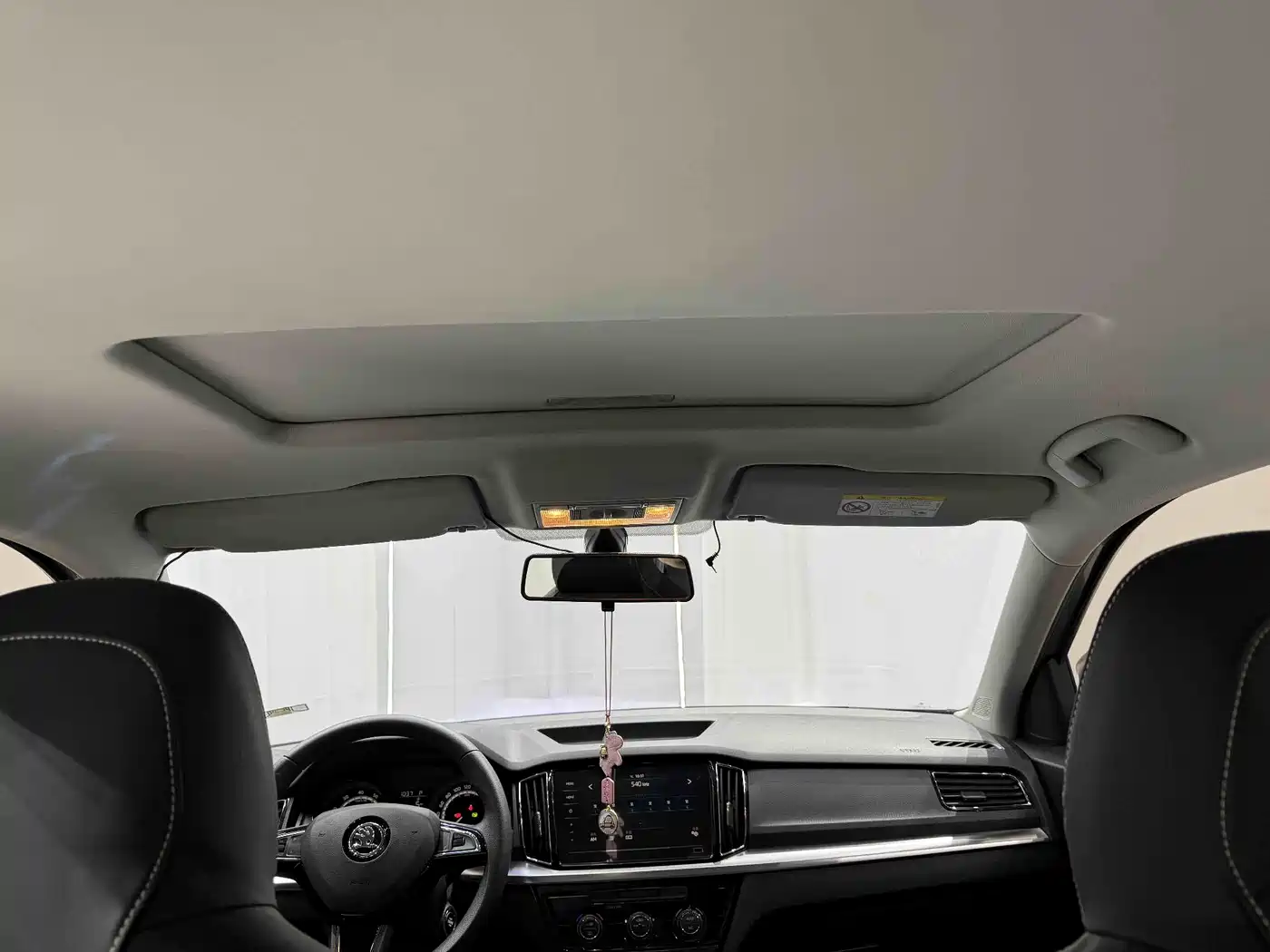 Škoda Kamiq 2022 1.5L Automatic Comfort Edition фото 16