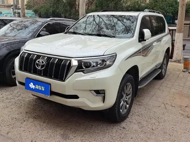 TOYOTA PRADO