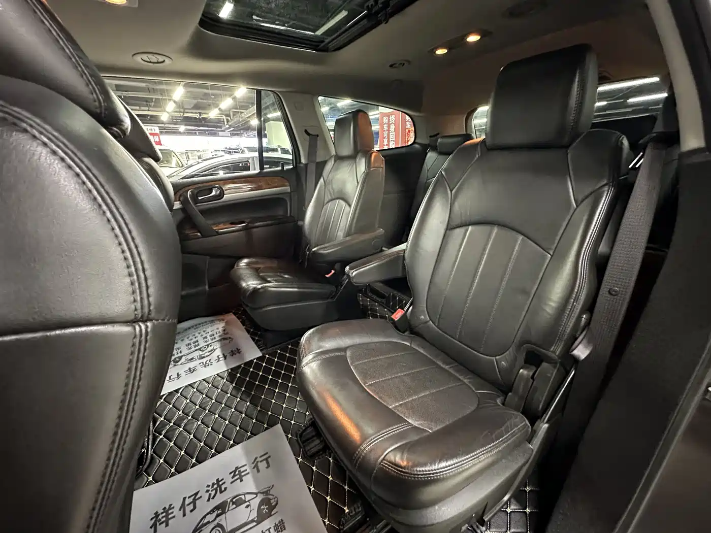 Buick Enclave 2010 3.6L Elite Edition фото 17