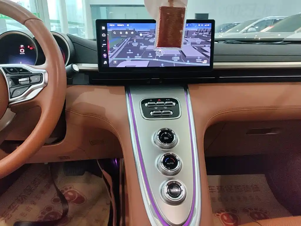 Ora Lightning Cat 2022 2022 555km Premium Edition