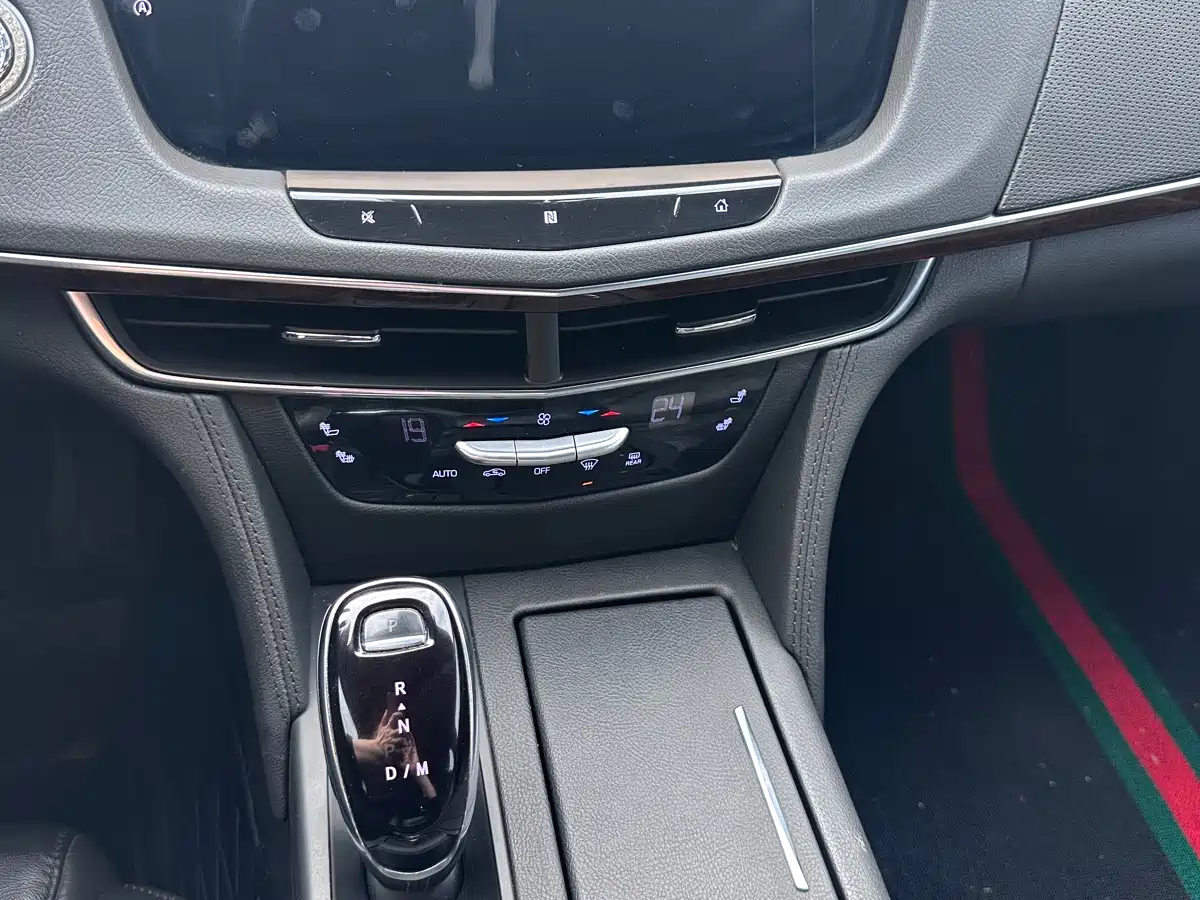 Cadillac CT6 2022 28T Style фото 9