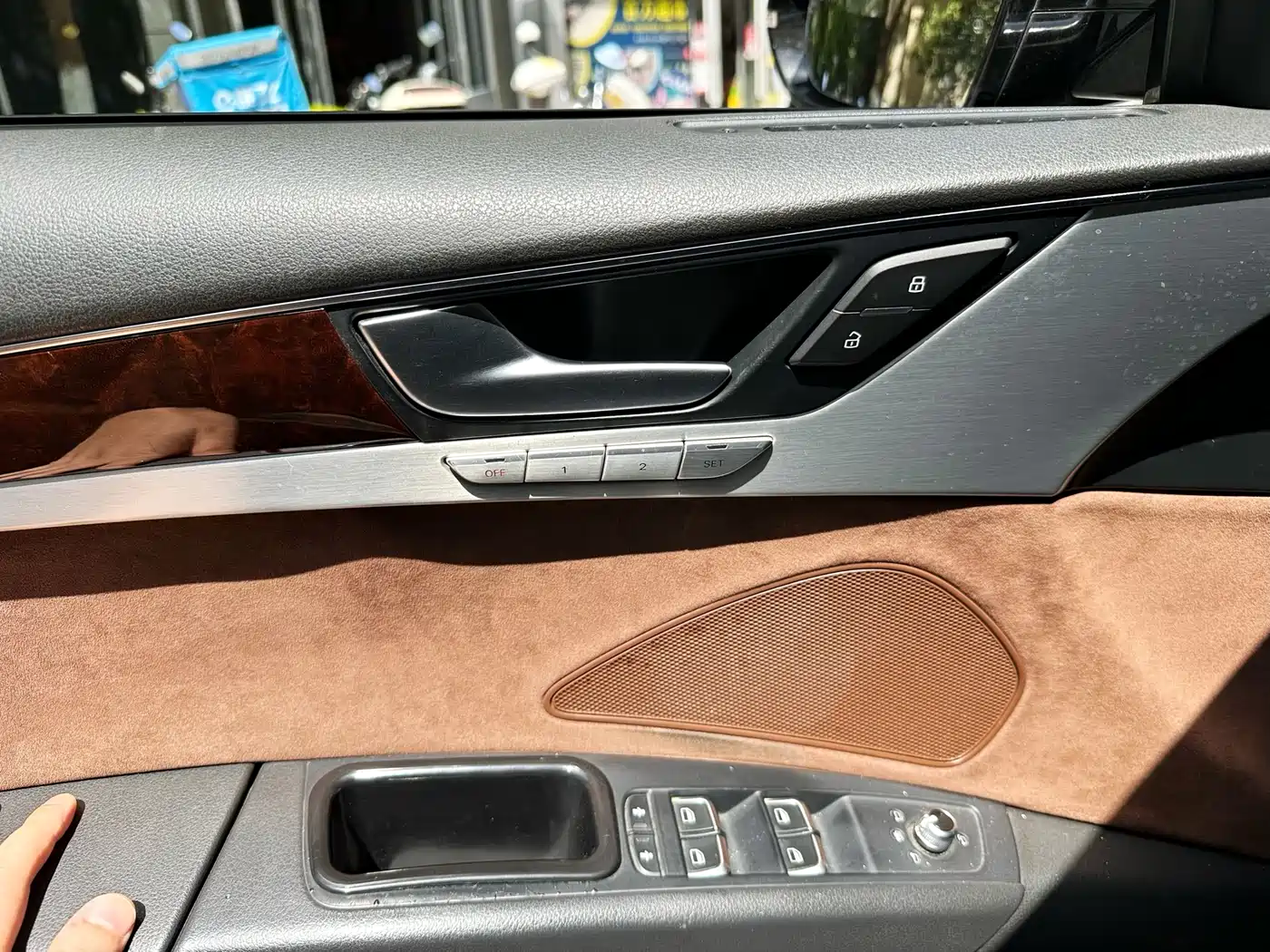 Audi A8 2013 A8L 30 FSI Comfort фото 10