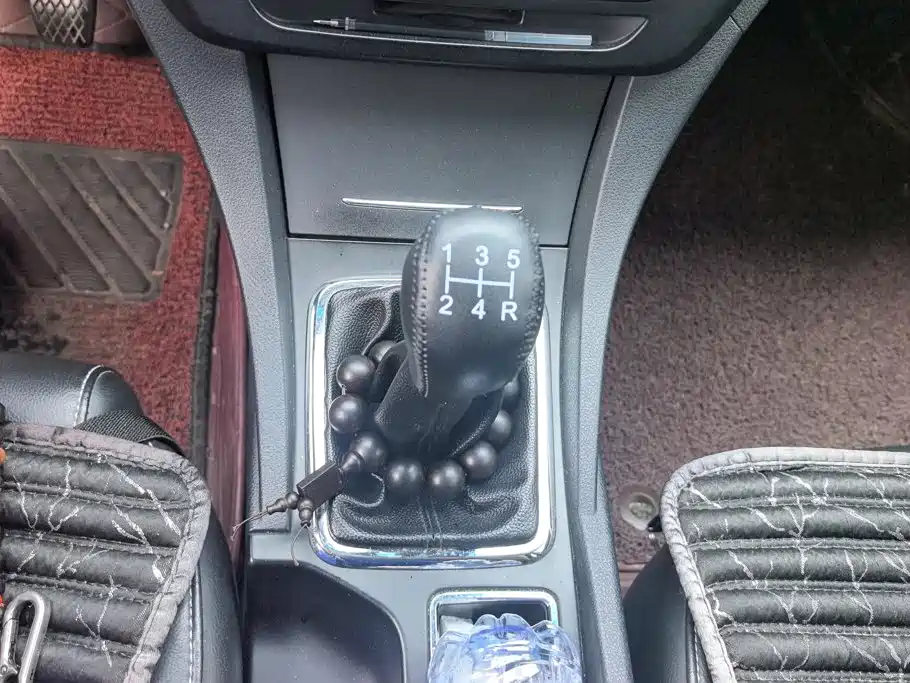 Фото 16 - Geely Emgrand