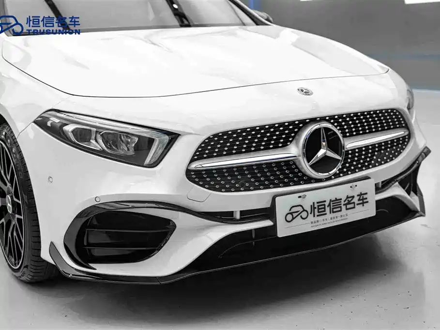 Mercedes-Benz A-Class 2019 A 200 L Sport Sedan фото 9