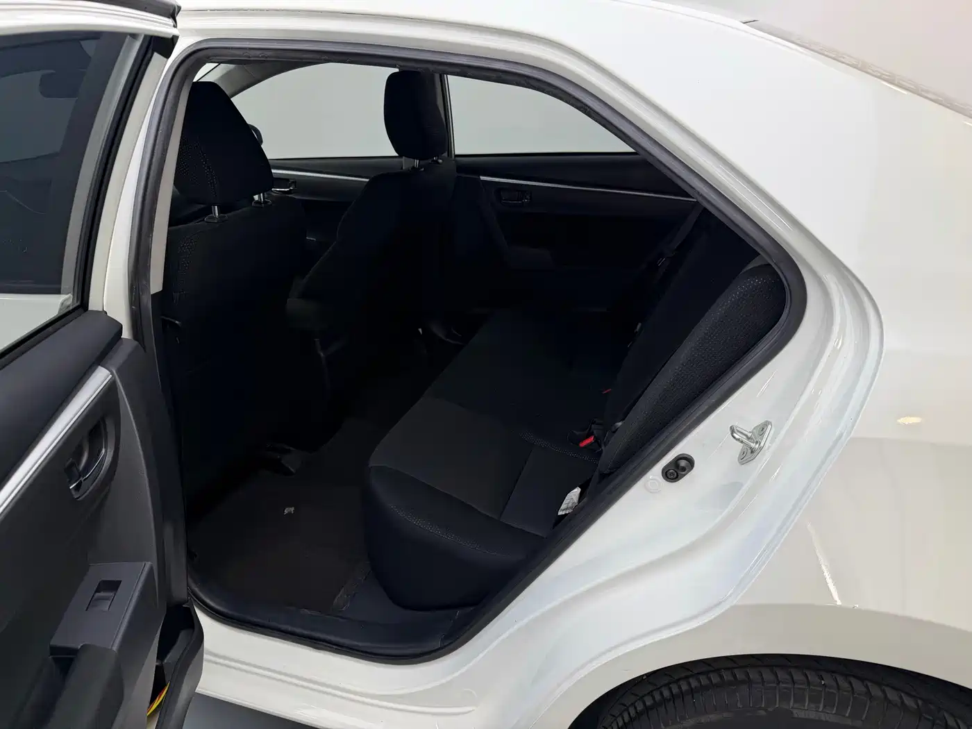Toyota Levin 2017 Facelift 185T CVT Elite (China V) фото 10