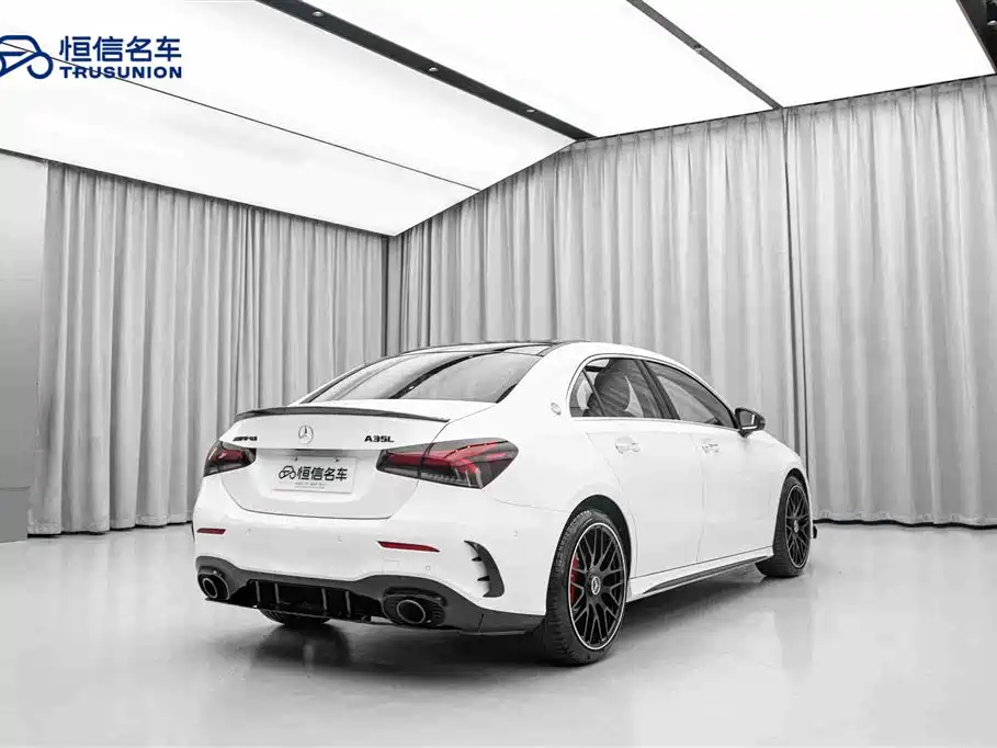 Mercedes-Benz A-Class 2019 A 200 L Sport Sedan фото 5