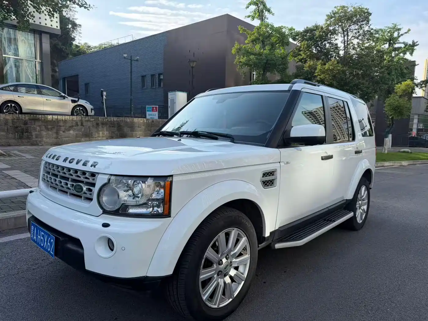 Land Rover Discovery 2012 3.0 SDV6 HSE Diesel фото 3