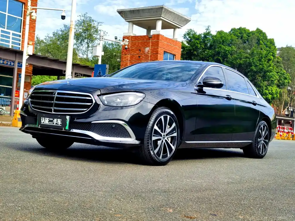 Фото 1 - Mercedes-Benz E-Class New Energy